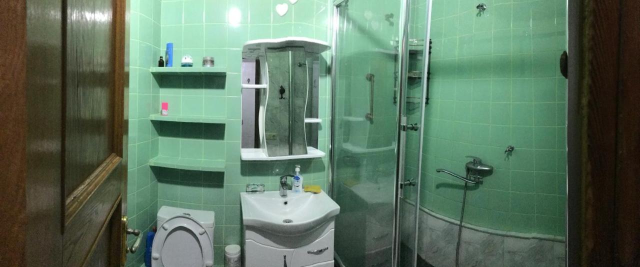 Apartment Ge Zvezda Μπατούμι Εξωτερικό φωτογραφία
